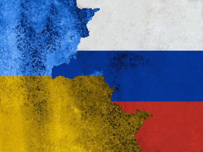 Flaggen_Ukraine_Russland-1