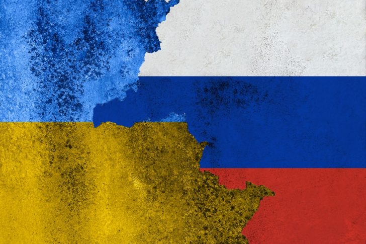 Flaggen_Ukraine_Russland-3