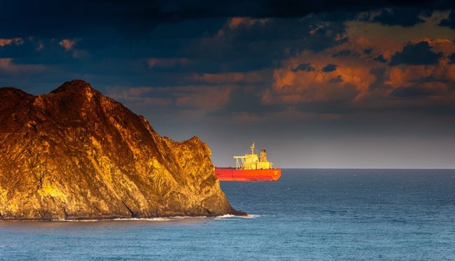 ship-629472_1920