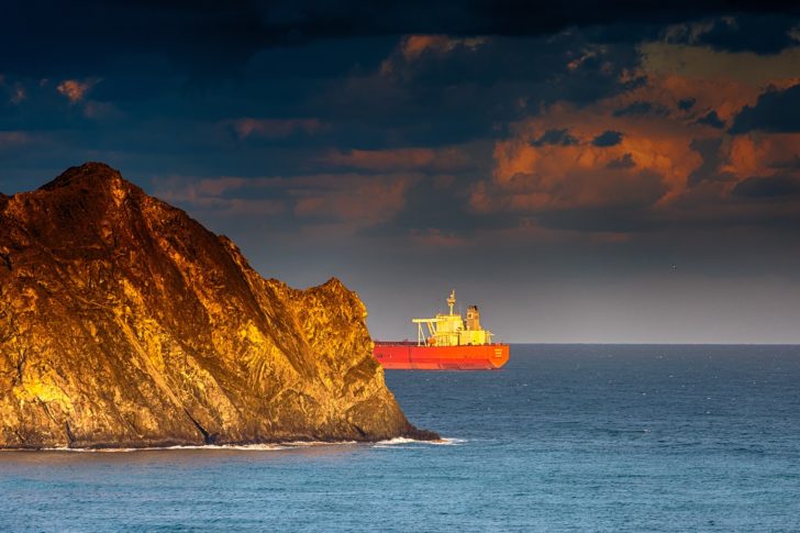 ship-629472_1920